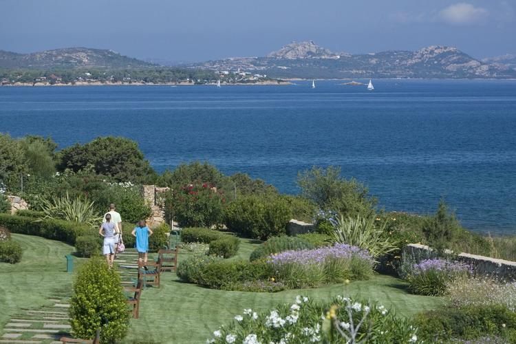 Ea Bianca Luxury Resort