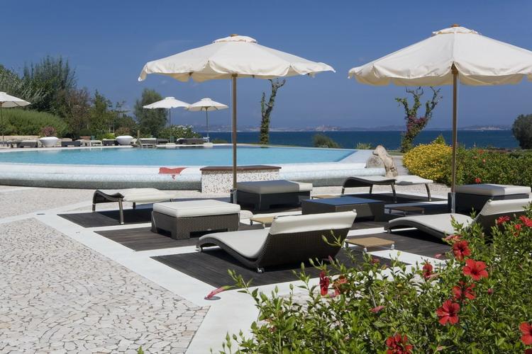 Ea Bianca Luxury Resort