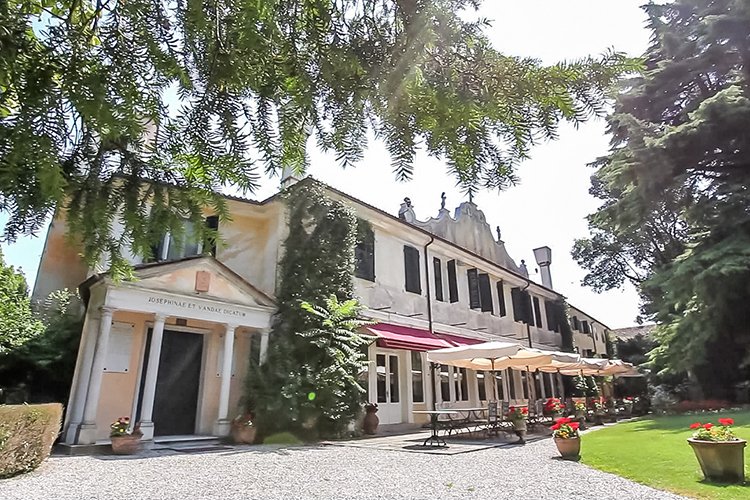 Hotel Villa Luppis