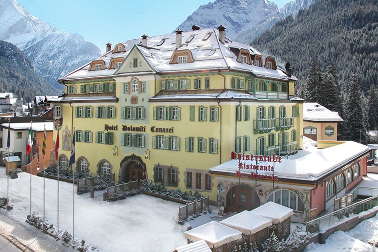 Schloss Hotel & Club Dolomiti