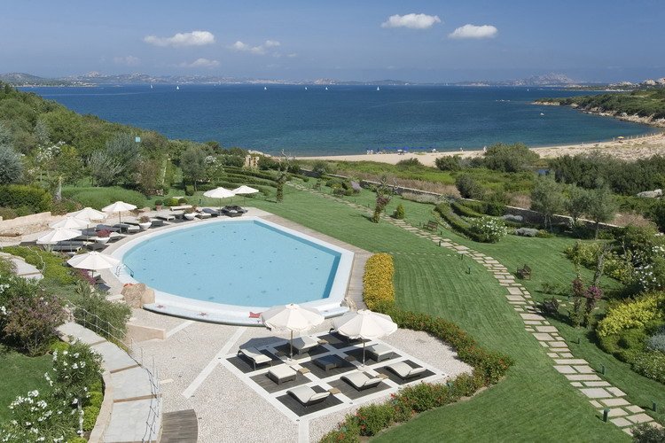 Ea Bianca Luxury Resort