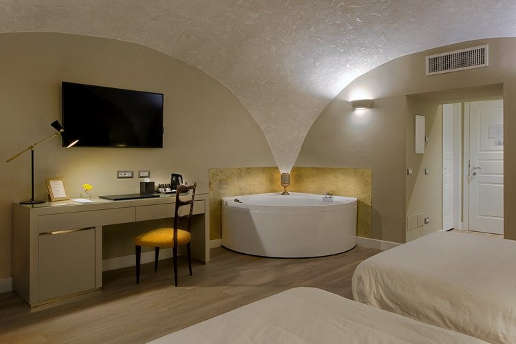 Caruso Place Boutique Hotel - Napels
