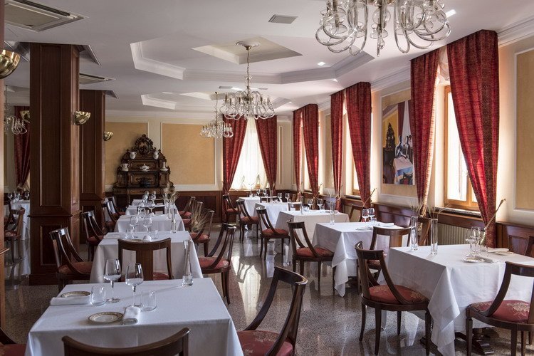 Zunica 1880 Hotel