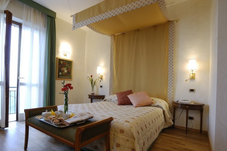 Zunica 1880 Hotel